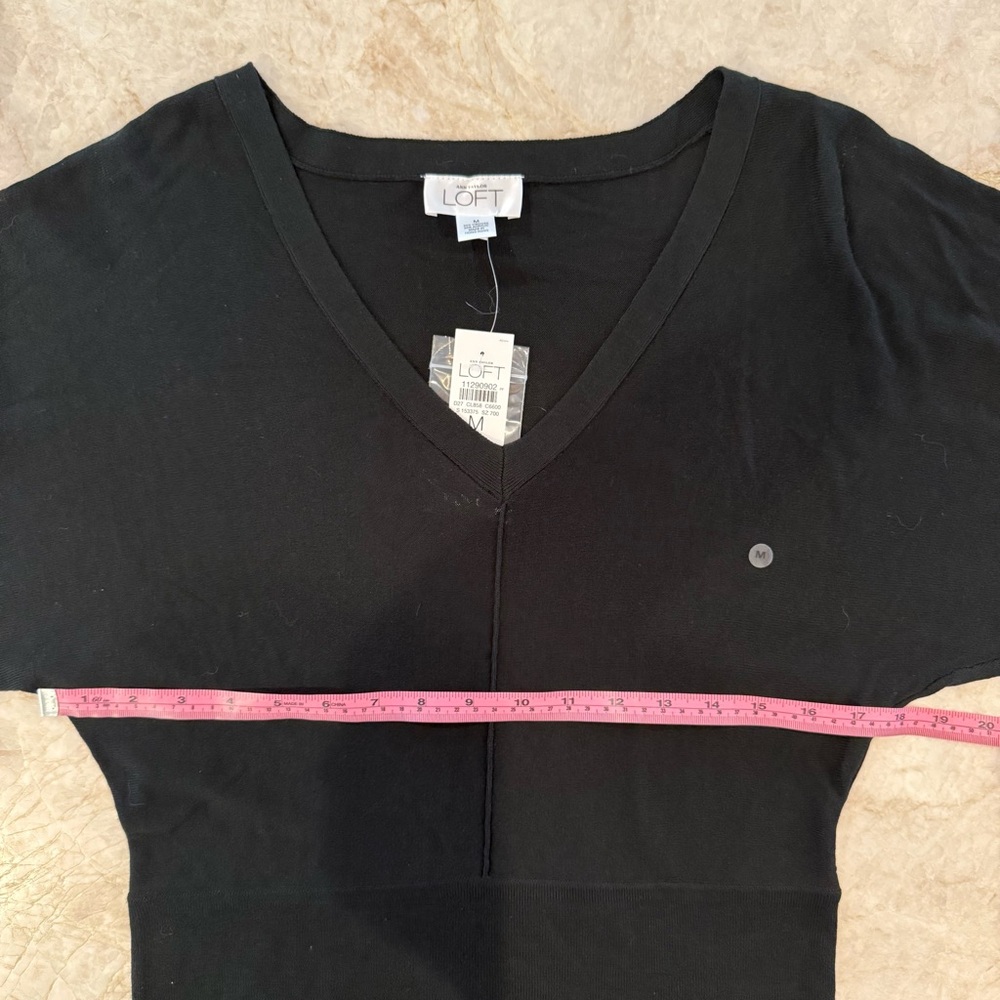 Ann Taylor LOFT Black Long Sleeve V-Neck Top - Picture 6 of 11